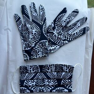 Gretchen Scott Grocery Gloves and Mask in Navy